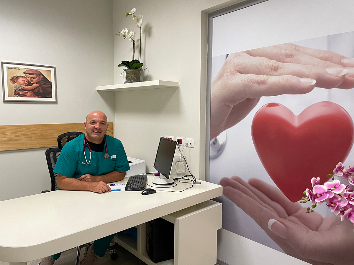 Dr. Meshi performing cardiac procedure